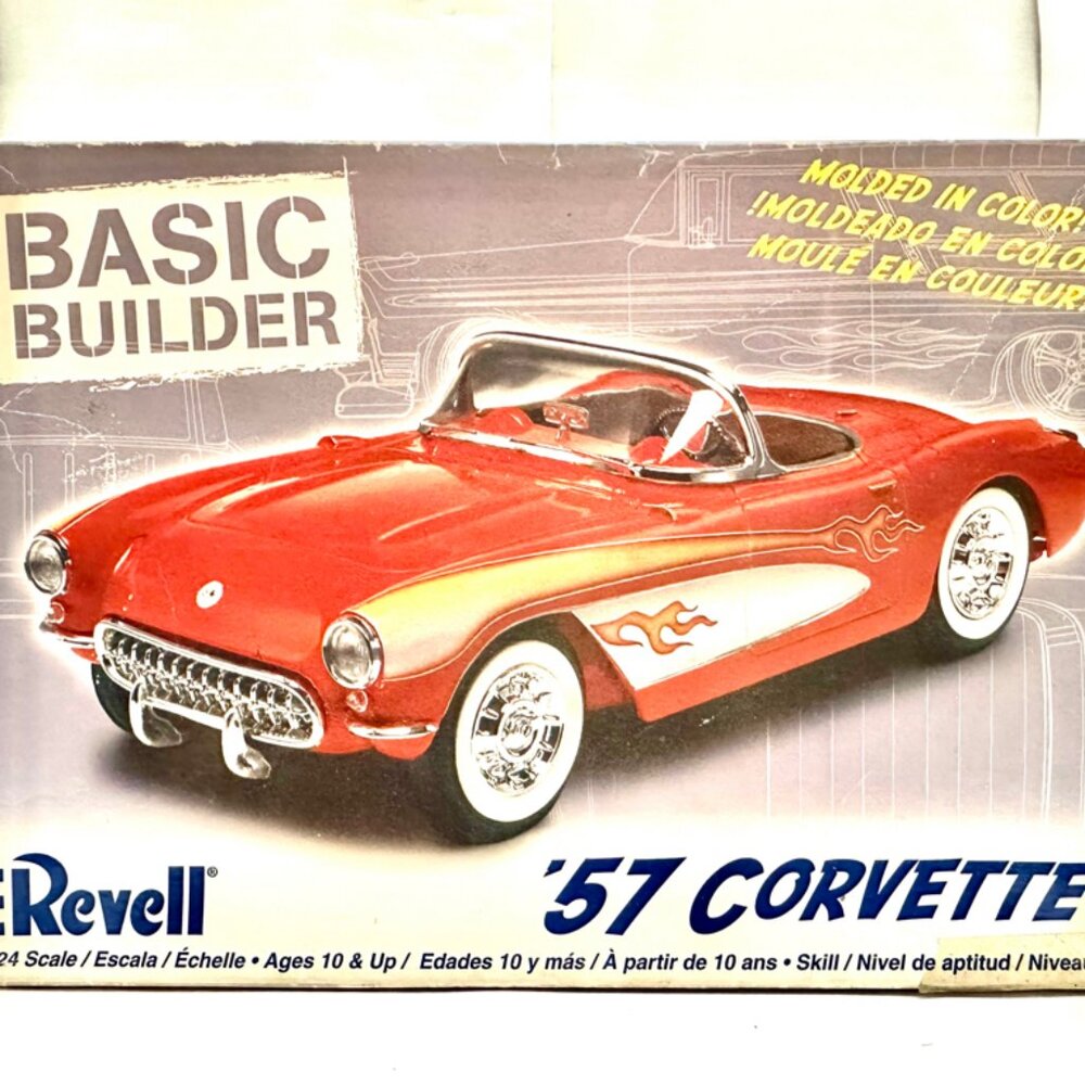 Revell 1957 Corvette #85-0852 open box 1:24 scale